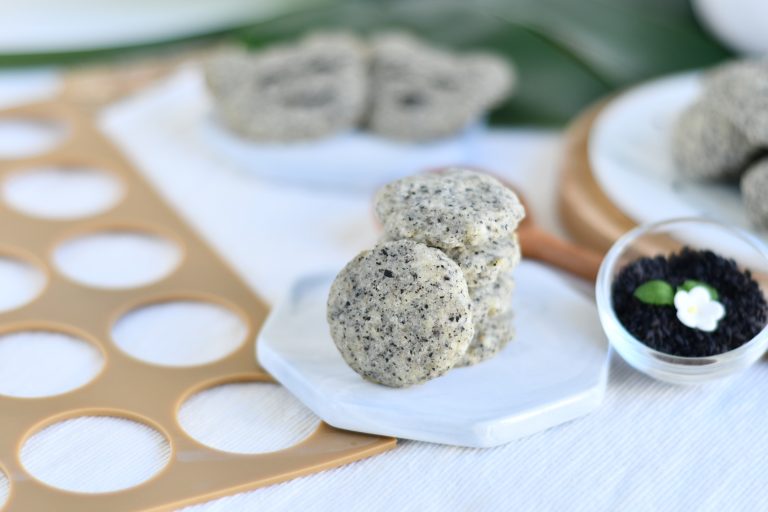 Black Sesame Pebble Cookies