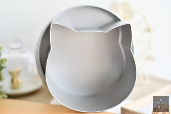 cat shaped bread mold